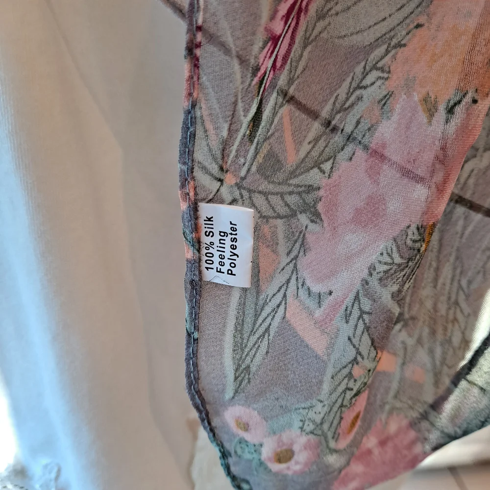 Chic Floral Print Sheer Scarf - Picture 5 of 5